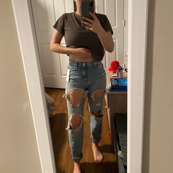 New BDG High Rise Mom Jeans Size Size 27 - Picture 10 of 12